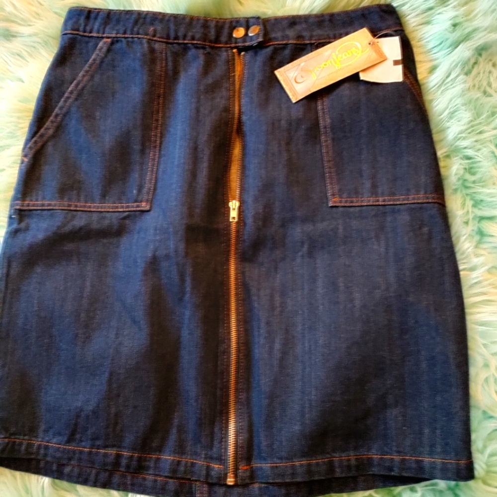 Jean front zip skirt with 2 pockets